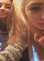 cute russian girls on periscope 