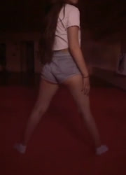 russian teen twerking in shorts 