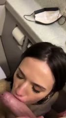 Wife gives blowjob in airplane bathroom Full vd0 !n B!0