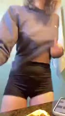 blonde girl with the perfect ass 🍑 